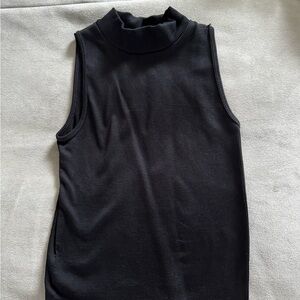 Aura Black Sleeveless Tank Top